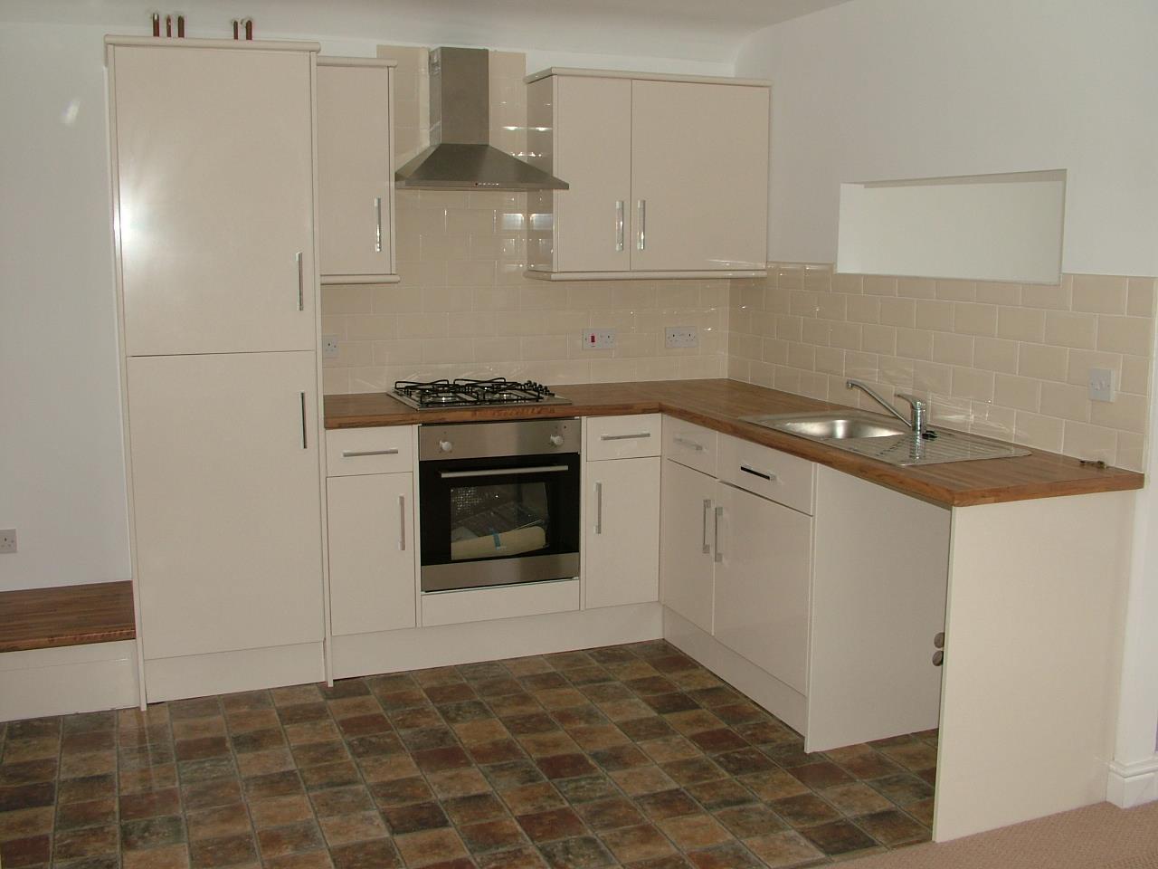 4 Aston Court Aston Street, Wem, SY4 5FF Let Agreed